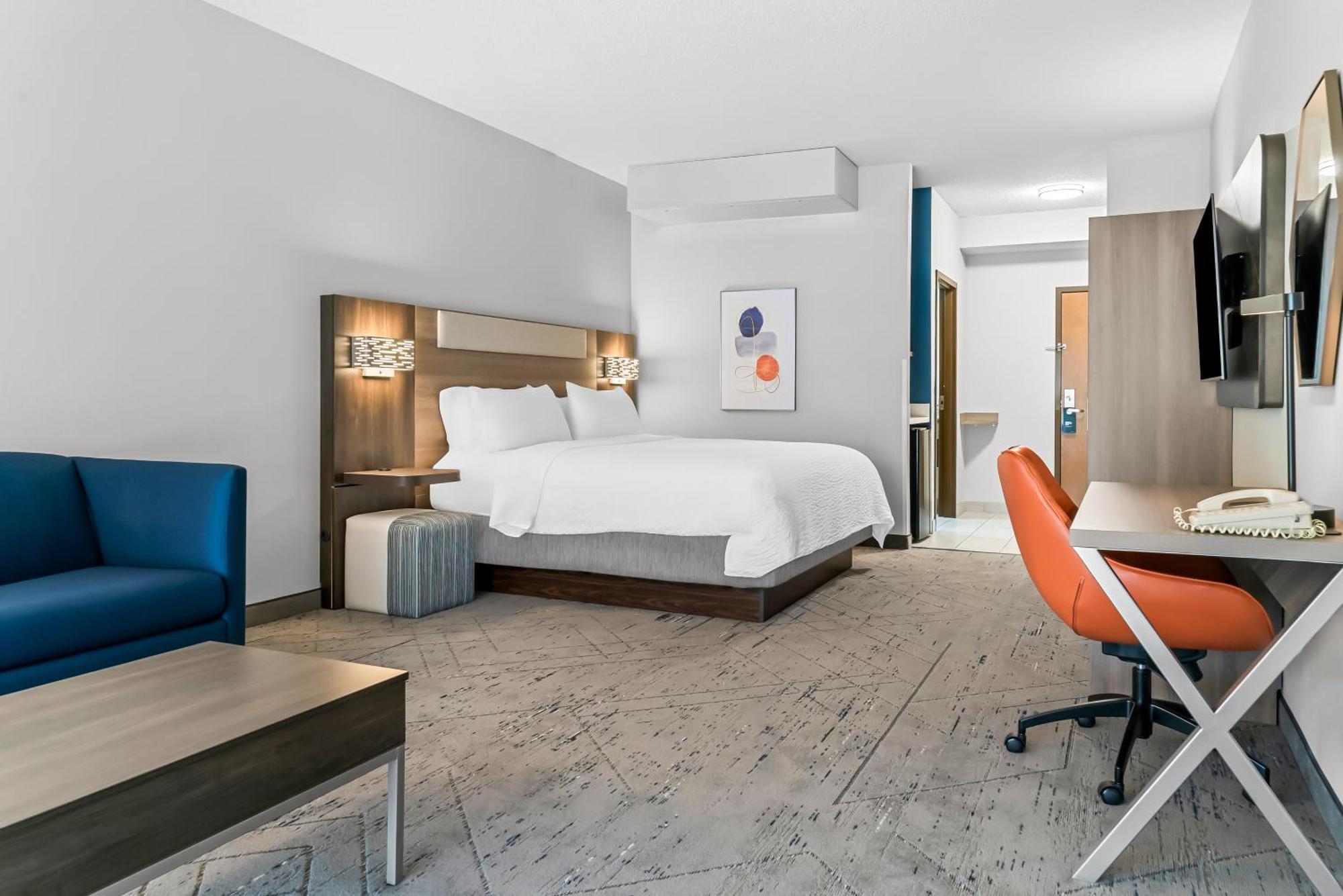 Holiday Inn Express & Suites - Detroit North - Roseville By Ihg מראה חיצוני תמונה