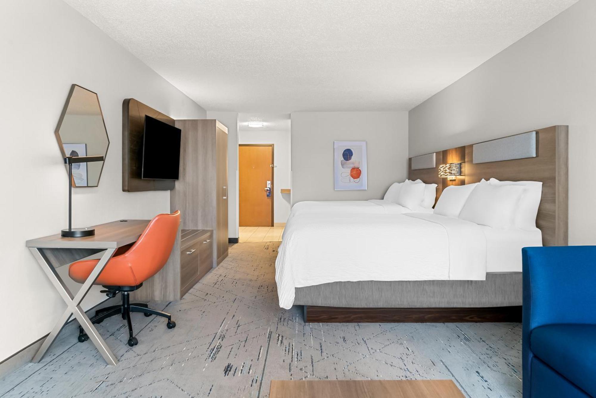 Holiday Inn Express & Suites - Detroit North - Roseville By Ihg מראה חיצוני תמונה